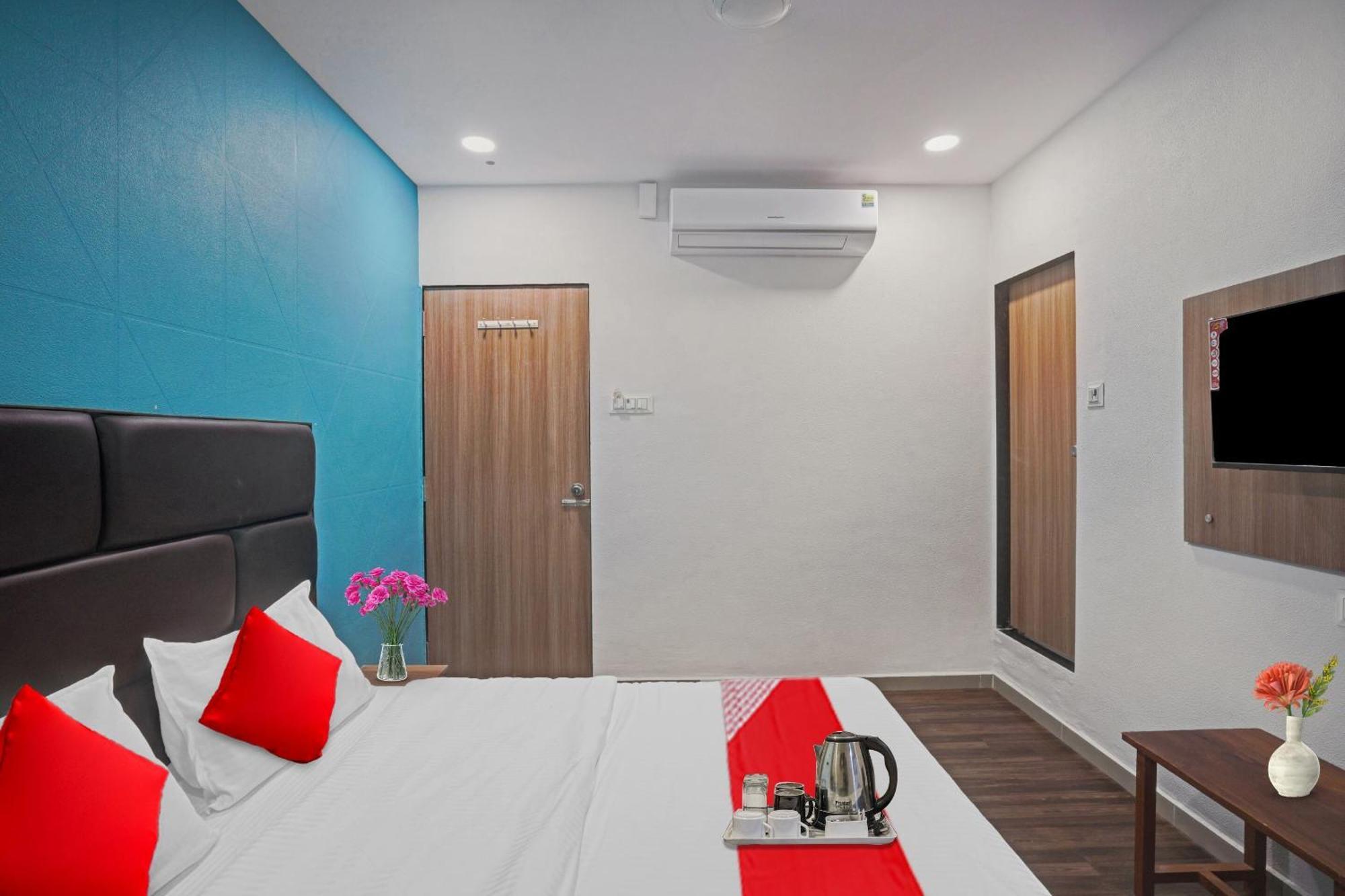 Hotel O Infinity 苏拉特 外观 照片