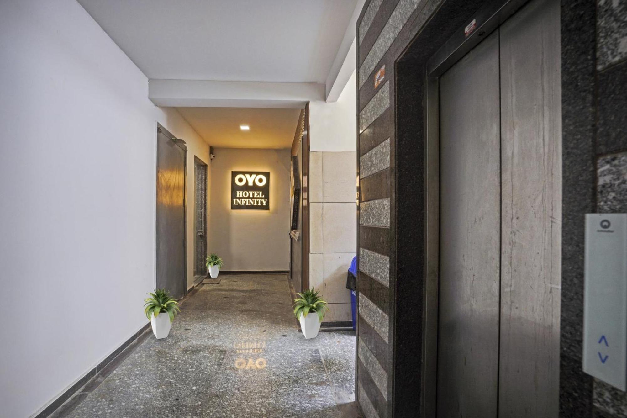 Hotel O Infinity 苏拉特 外观 照片